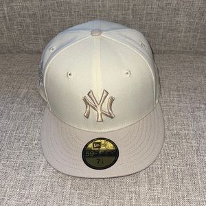 New York Yankees Fitted Hat
